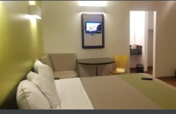 American Inn Hawthorne Esterno foto